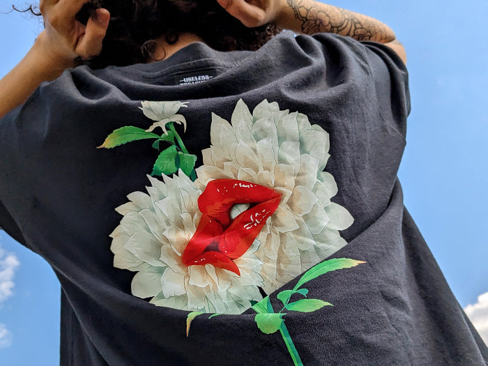 Dopamine Dressing: Why Oversized Tees and Bold Prints Make You Feel Alive